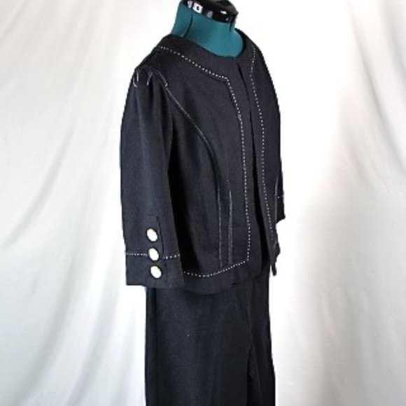 Dress Barn- Capri and Jacket set - Picture 3 of 6